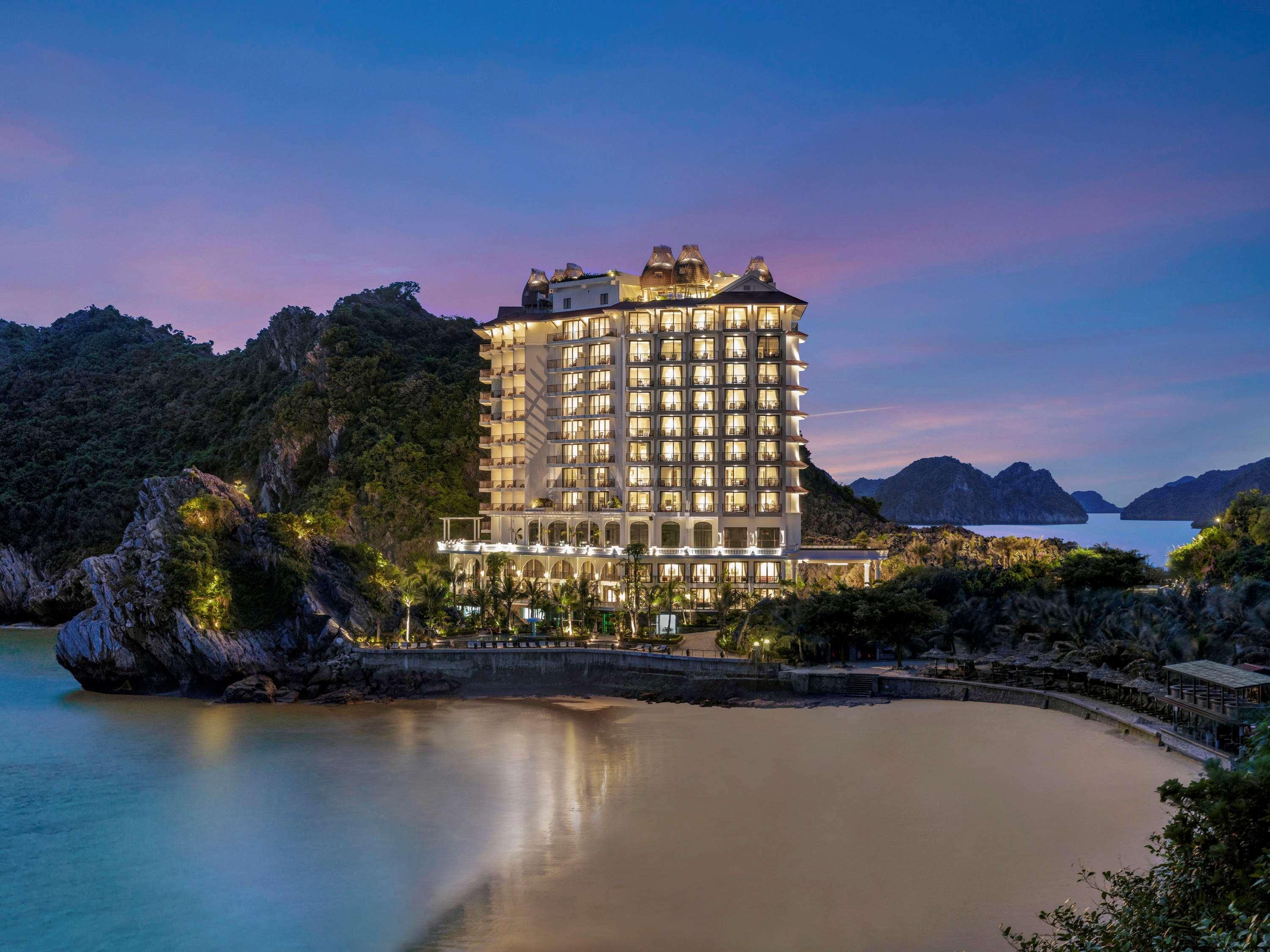 Hotel Perle D'Orient Cat Ba - Mgallery Chan Chau Dış mekan fotoğraf Vinpearl Hotel Nha Trang