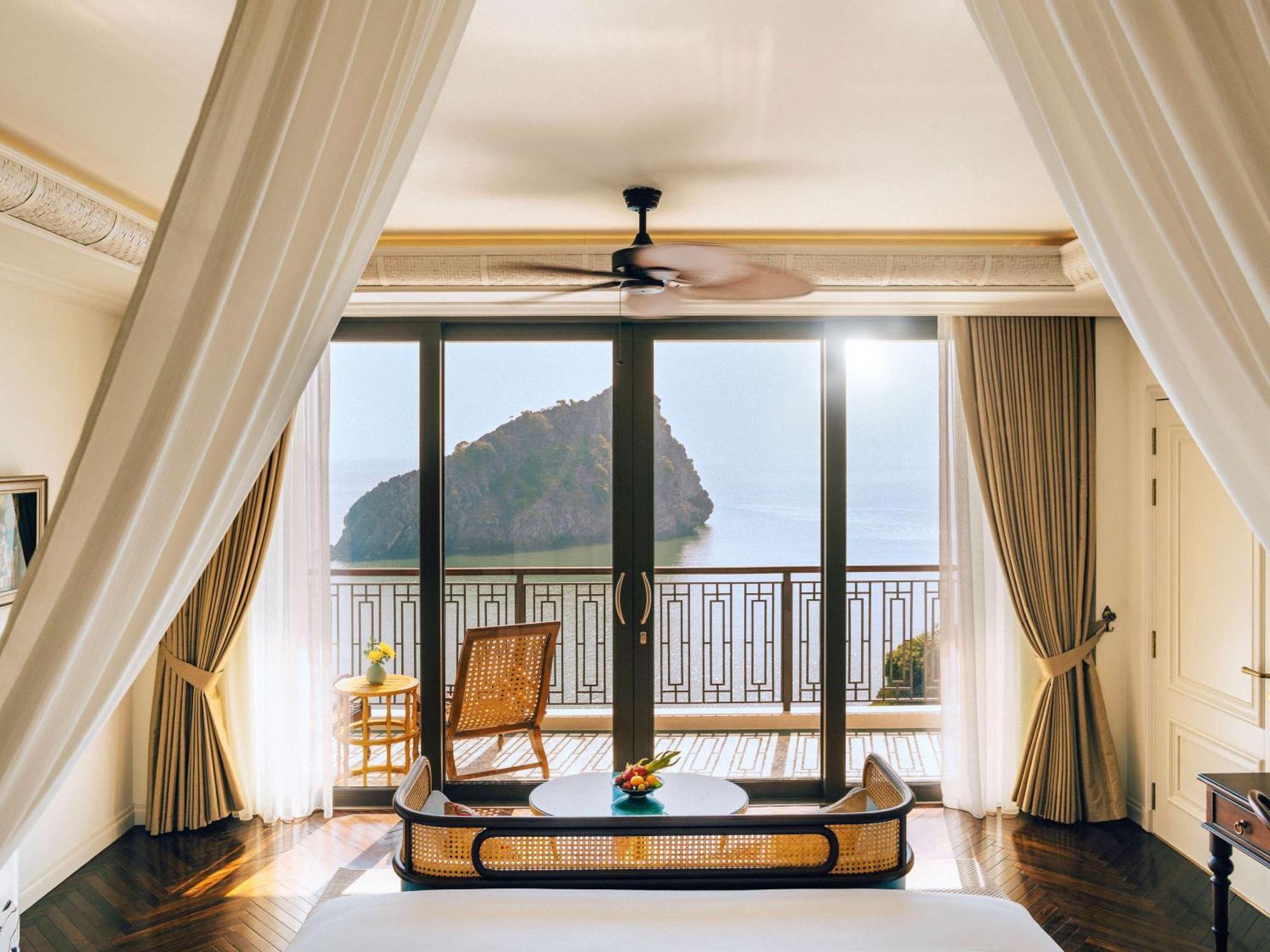Hotel Perle D'Orient Cat Ba - Mgallery Chan Chau Dış mekan fotoğraf
